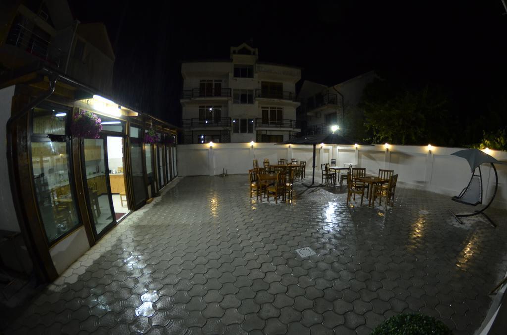 Razvan Holiday Costinești Exterior foto