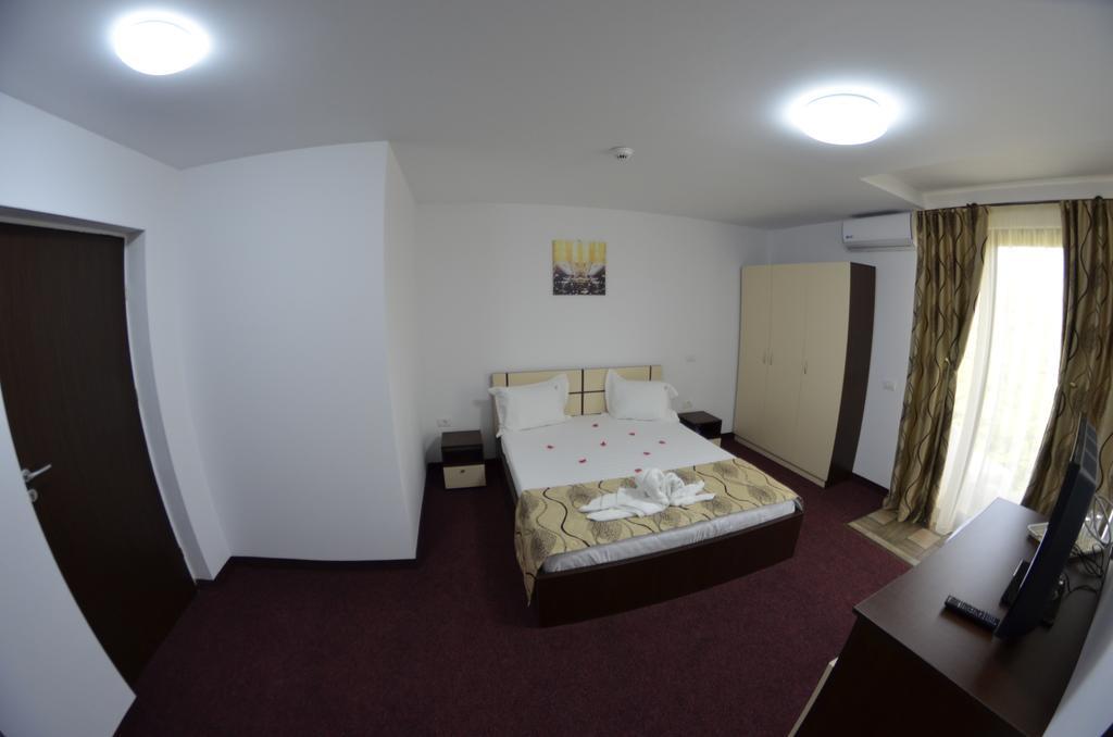 Razvan Holiday Costinești Exterior foto